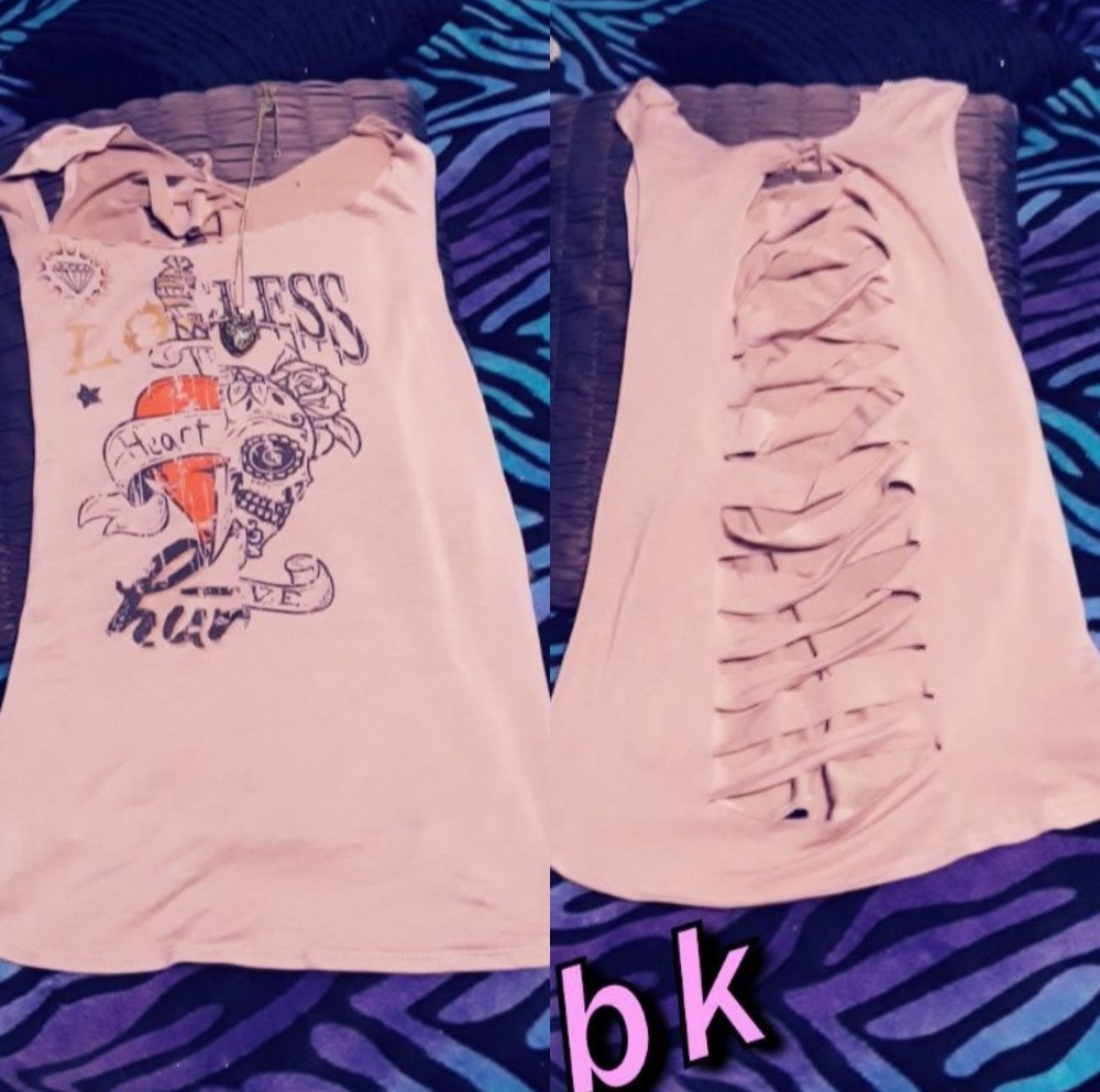 ☠💘Rock skull and heart slashed tank top 🌹